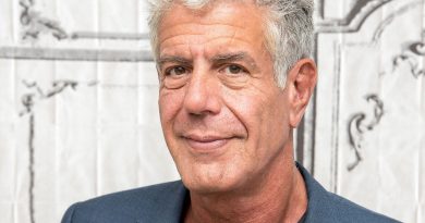 How did Anthony Bourdain die cause of death age of death