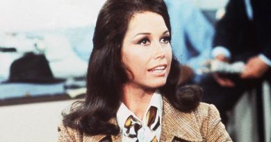 How did Mary Tyler Moore die cause of death age of death