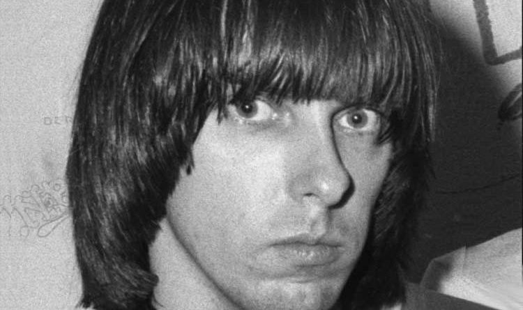 How did Johnny Ramone die cause of death age of death